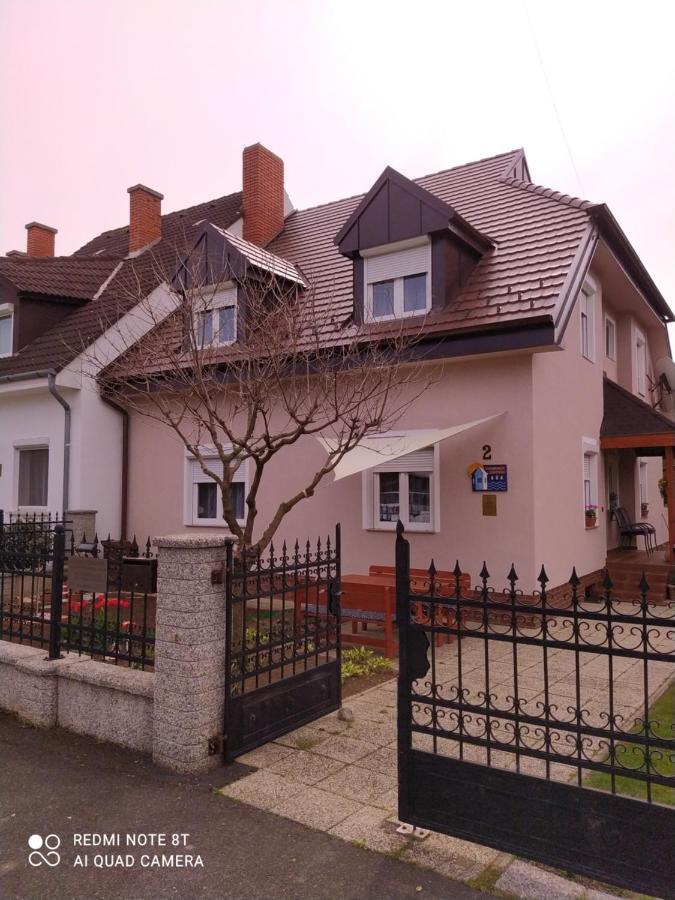 Forras-G Vendeghaz Lägenhet Bük Exteriör bild
